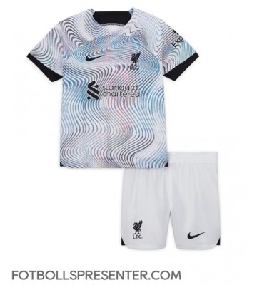 Liverpool Bortatröja Barn 2022-23 Kortärmad (+ korta byxor)